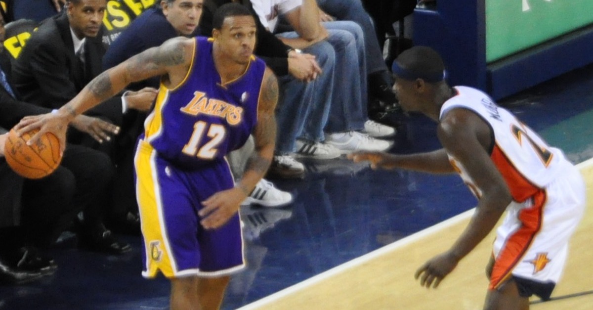 Shannon Brown of the Lakers dribbles as Anthony Morrow of the Warriors defends in a 2009 game